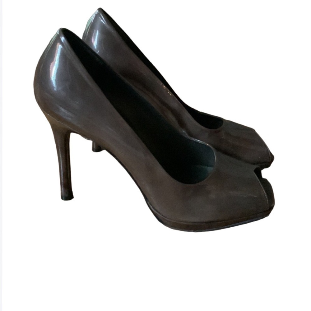 Stuart Weitzman patent bronze open toe platform pumps Size 8.5